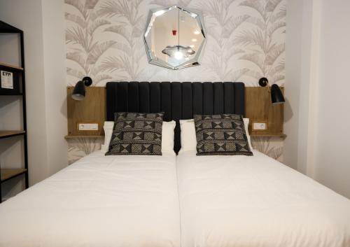 Deluxe Apartment image 2