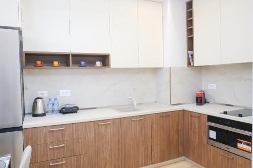 Lindi's Apartment 4/7, Tirana (photo 10)
