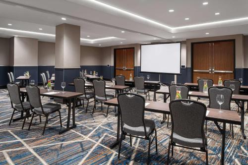 The Alloy, a DoubleTree by Hilton - Valley Forge