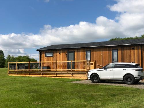 Picture of Alder Lodge - Billingsley Park Lodges - A Luxury Hot Tub Break