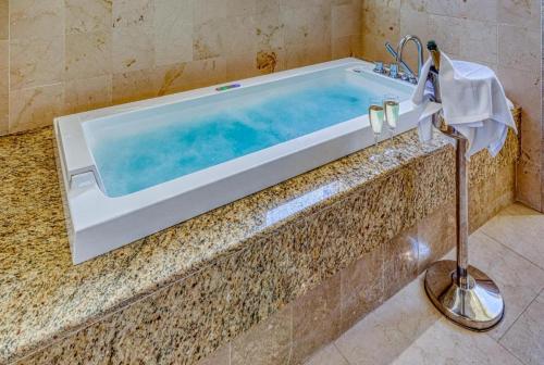 GRAN VIA -Chueca ROOMS PARKING TPH - image 5