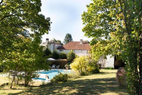 La Grange Du Barry chambre d'hôte Couloussac