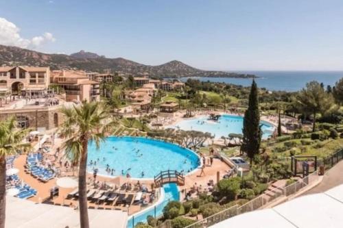 Superbe Appartement Village Cap Esterel 4p climatisé - Location saisonnière - Saint-Raphaël