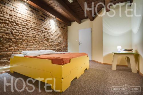 3 Bros' Hostel Cieszyn