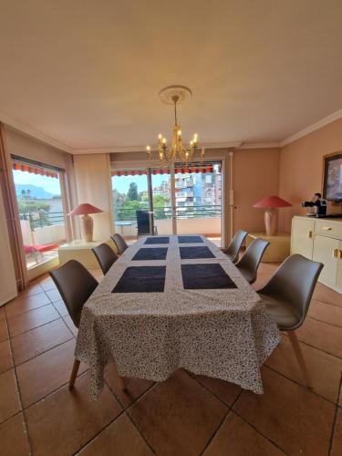  Grand appartement 4-8 personnes in Montreux