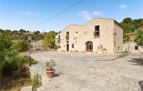 Gorgeous Home In Modica With Wifi