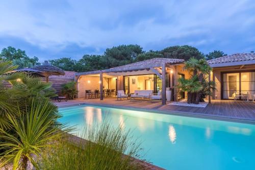 VILLA AMBIANCE (Pool)