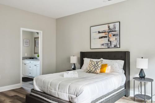 Suite Serenity 12Min from Uptown & Spectrum Ctr in Charlotte, USA