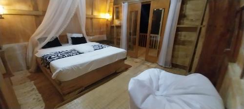 Raturinjani homestay