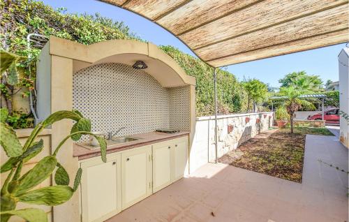 Awesome Home In Modica With Kitchen