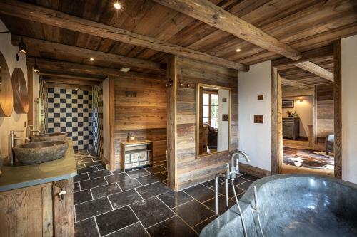 Chalet Ruitor, chalet 500 m2 luxueux de caractère