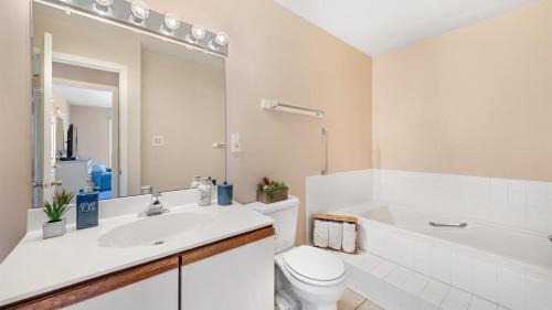 Lighthouse Point Villas - image 14