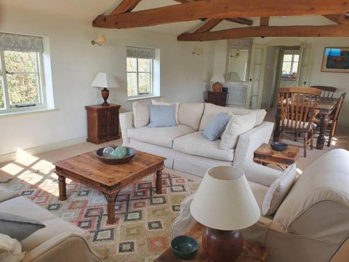 Lilly Hall Hopkiln - Exceptional 3 Bed Cottage in Ledbury Herefordshire