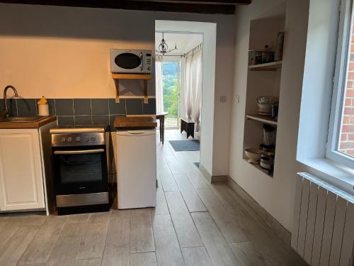 Maison independante pour 2 tout inclus Tiny House for 2 all included in Teilhet
