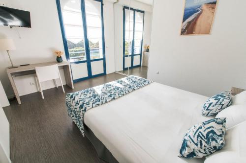 Hotel Le Mercedes - image 14