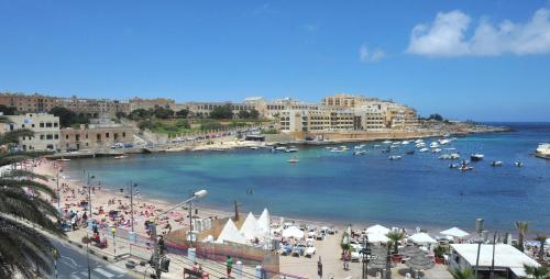 Beach Garden Hotel - image 5