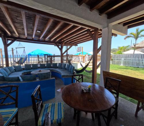 Exterior view, Hotel SoleMare in Montanita