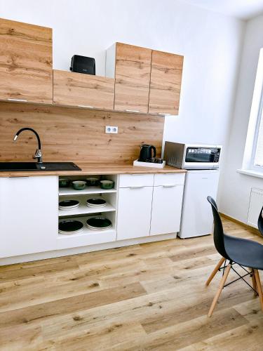 Penzion DMZ in มาเรียนสเก้