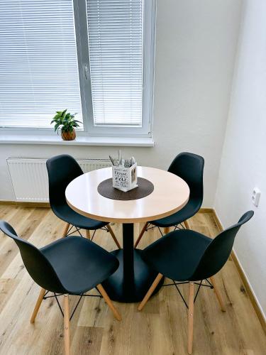 Penzion DMZ in มาเรียนสเก้