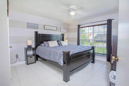 Cozy Farmhouse Villa w/ Pool near Airport & Parks in Kissimmee, USA