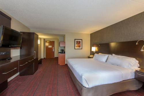 Holiday Inn Express Hotel & Suites Auburn, an IHG Hotel