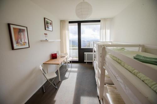 Hindu Monastery - Shree Peetha Nilaya Ashram in บัด ชวาลบัค