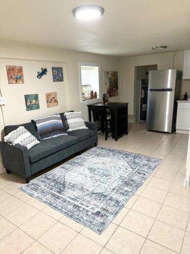 Minutes to the River Walk and the Alamo Pet Friendly Sleeps 8! in San Antonio, USA