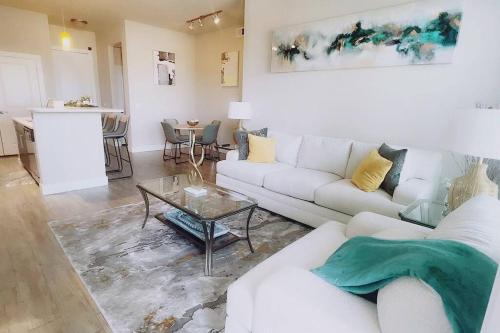 15 PERCENT OFF WKLY STAY In The Heart Of Dallas! in Dallas, USA