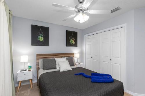 Breeze - Family Retreat with Game Room - image 3