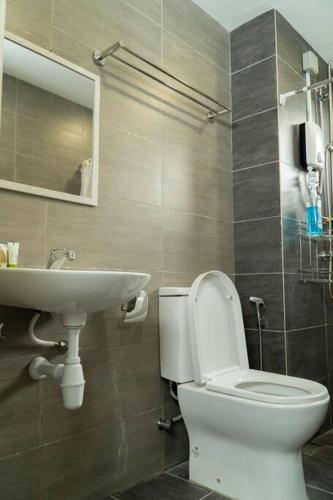 Miro Resthouse by the Pool Miro Resthouse by the Pool