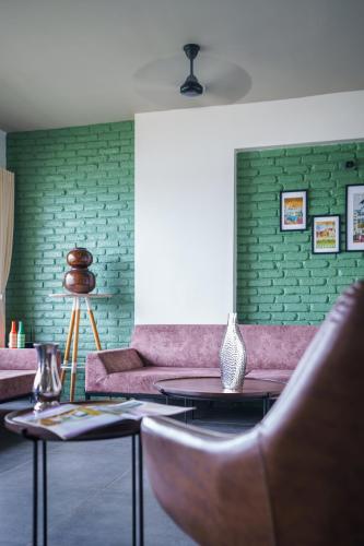 Grey Stone - Lakefront PentHouse Family Rooms, Kolhapur (foto 10)