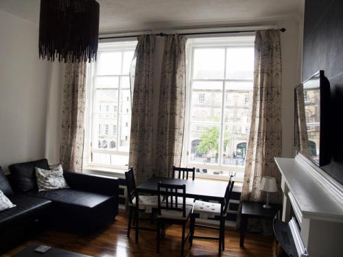 Niddry Street Apartments Edinburgh