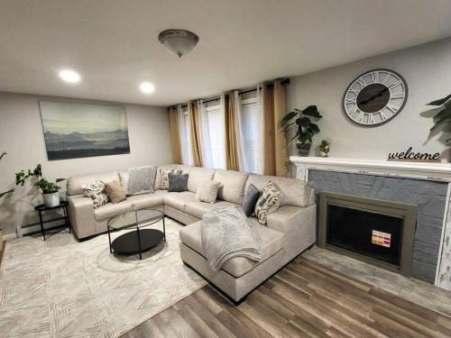 Spacious Home In the Cove in East Haven, USA