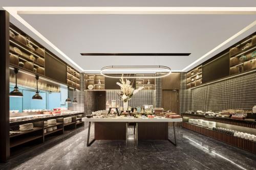 Food and beverages, UrCove By Hyatt Xi'an Yanta Gaoxin in Gaoxin