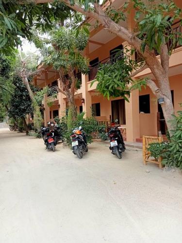 Bank Guesthouse - Surat Thani - 숙소 외관