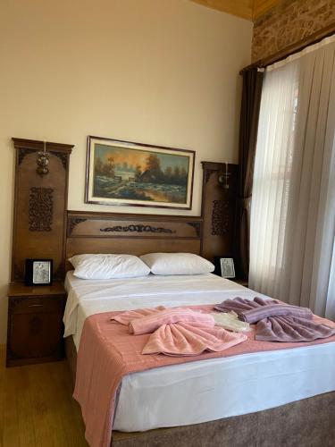 Antique Pearl Hotel — Main Photo