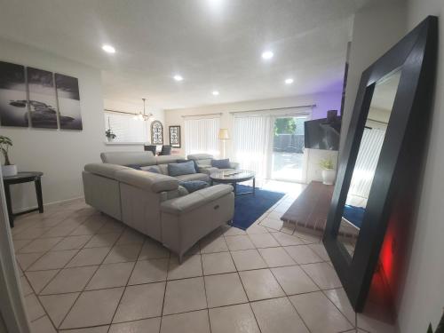 The Hathaway Suites in Los Angeles, USA
