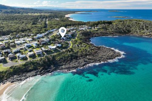 Shelly's Waterfront Property - Brand New in Kioloa