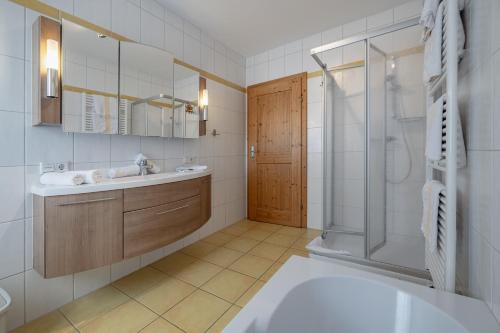 Two-Bedroom Apartment (4-5 Adults)