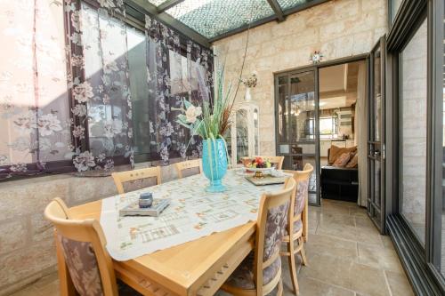 הים פוגש את ההר- בית בלב הגליל Sea & Mount, Adamit (фото 8)