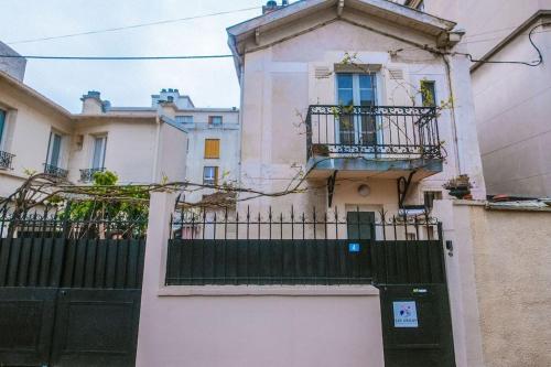 Charmante maison en ville Paris