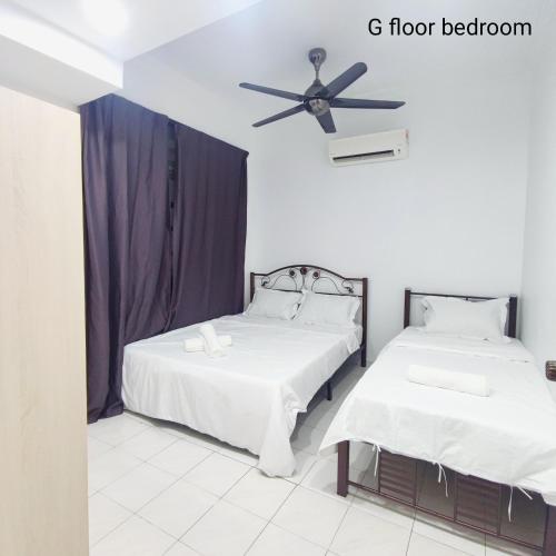 Double Storey 5 room Bukit Beruang -18pax Double Storey 5 room Bukit Beruang -18pax