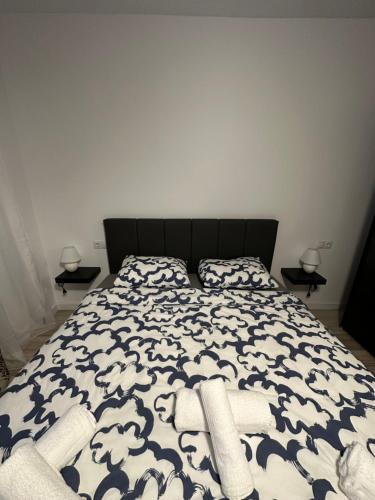 CIV Central Apartment