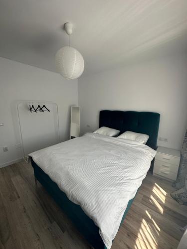 CIV Central Apartment