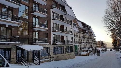 Εξωτερική όψη, Bakuriani Mgzavrebi 7.Apartamenti in Μπακουριάνι