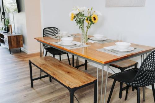 Sanctuary at the Springs - King Beds , Families in High Springs (FL)