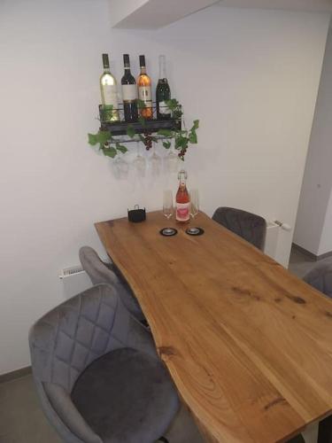 Ferienwohnung zur Fröhlichkeit (Ferienwohnung zur Frohlichkeit) in เฮลม์สตัดท์