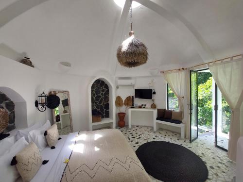 OMA WATU DOME VILLAS in Watukarung