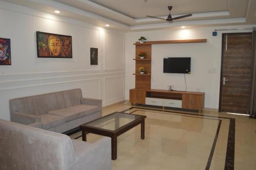 Aarya Rishikesh - Luxurious 2 BHK