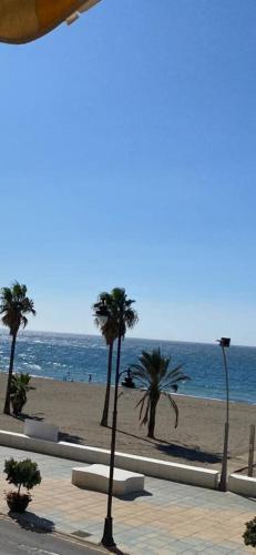 Praia, Beautiful flat with sea view in the city center in Estepona